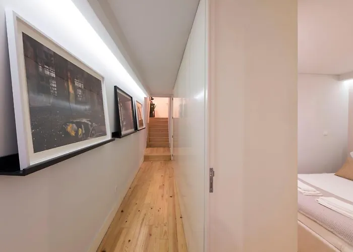 Lovelystay - Peaceful Living W/ Backyard *