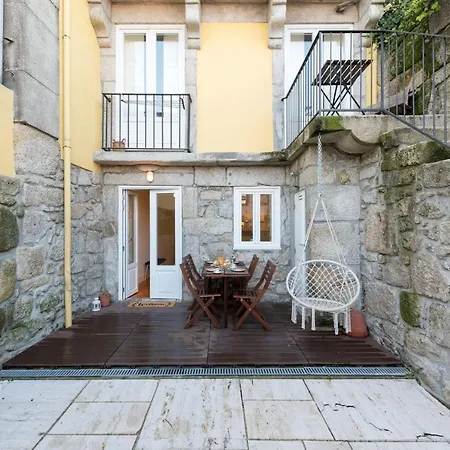 Lovelystay - Peaceful Living W/ Backyard
