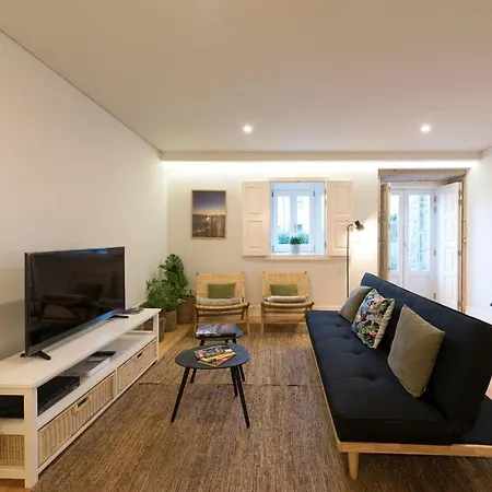 Appartement Lovelystay - Peaceful Living W/ Backyard