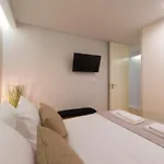Lovelystay - Peaceful Living W/ Backyard